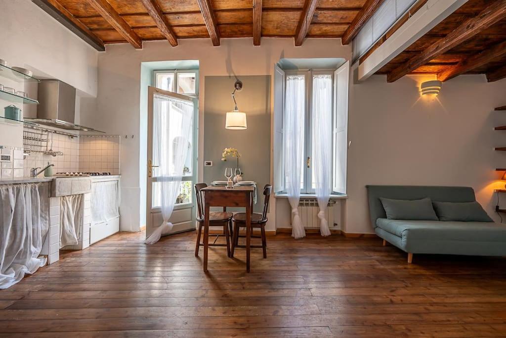Apartamento La Tana Di Lisa Turín Exterior foto