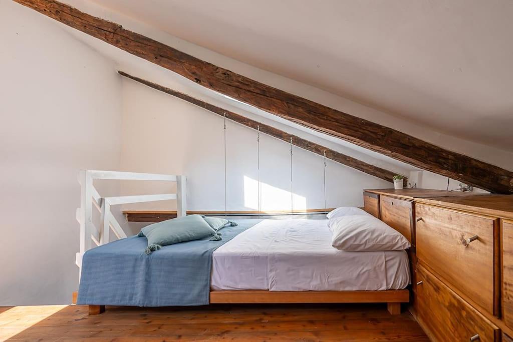 Apartamento La Tana Di Lisa Turín Exterior foto